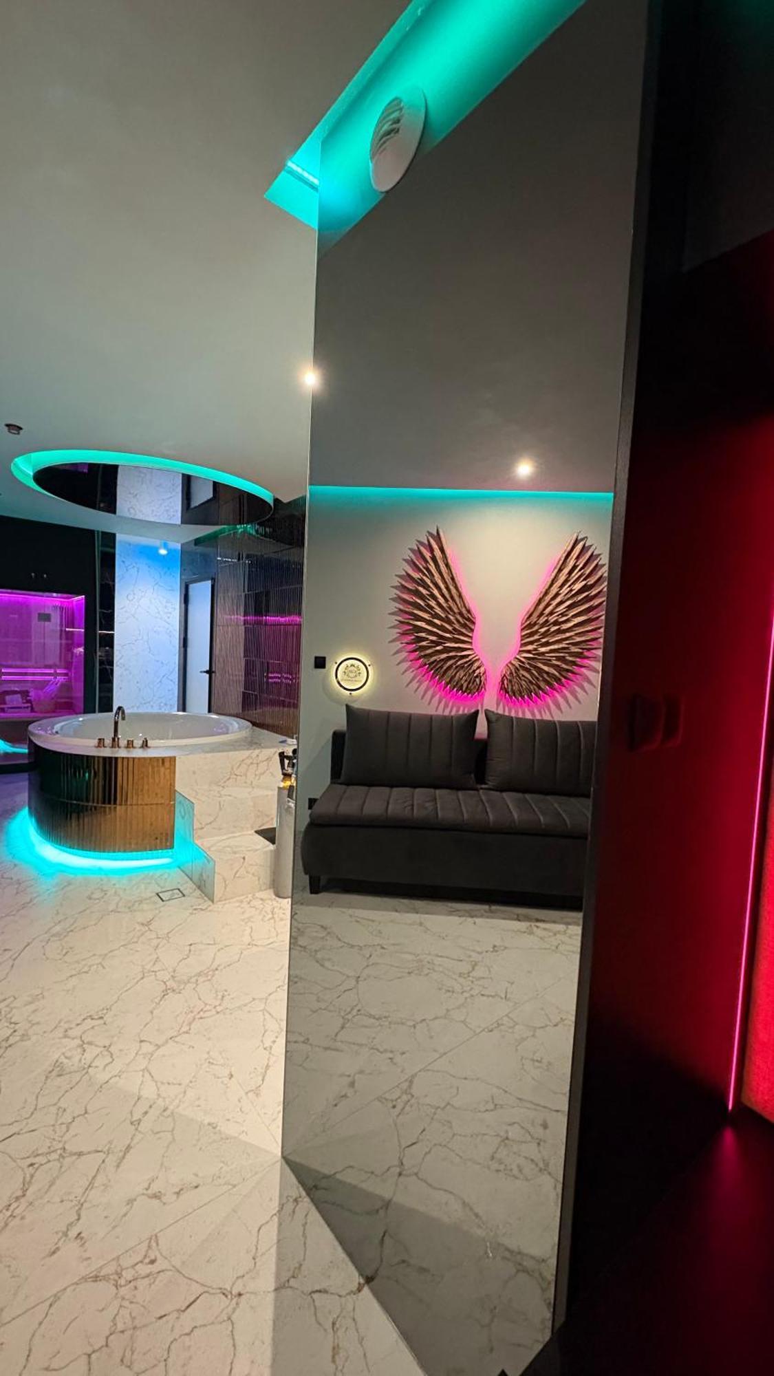 Jacuzzi Glass-house Wislane Tarasy With Sauna And Parking Apartment Krakau